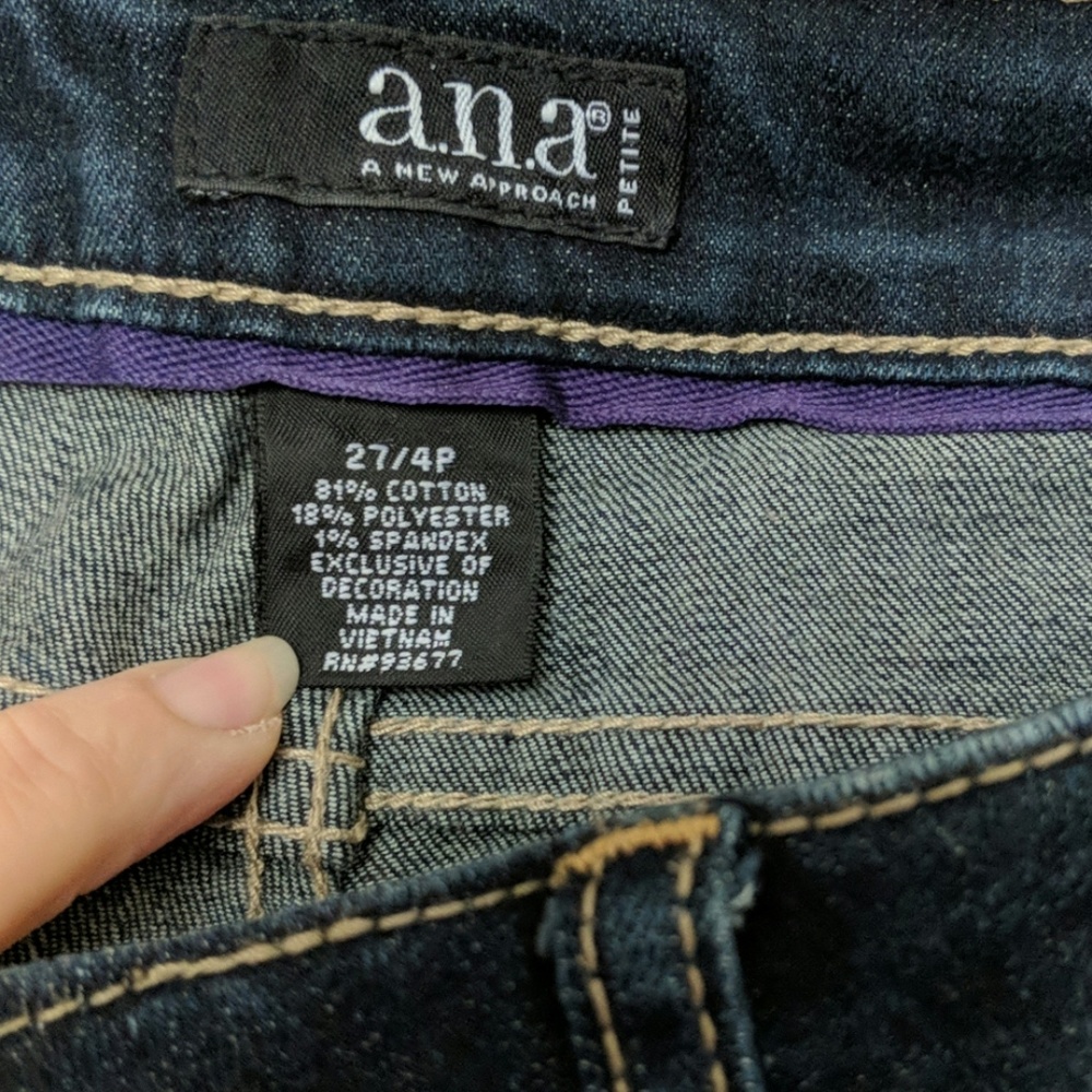 A.N.A Capris - Picture 2 of 4